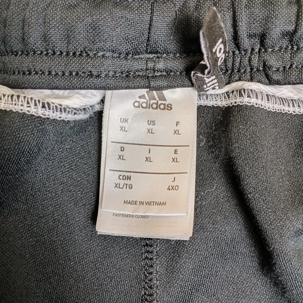 adidas classic tiro